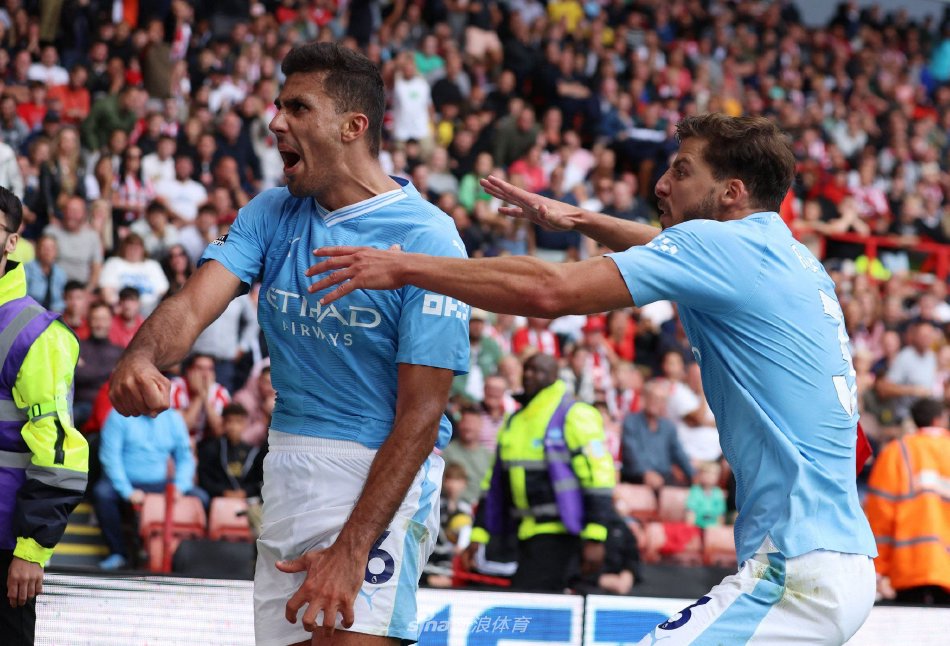 维维亚诺：有消息人士告诉我，米兰将孔蒂视为新主帅的第一选择.