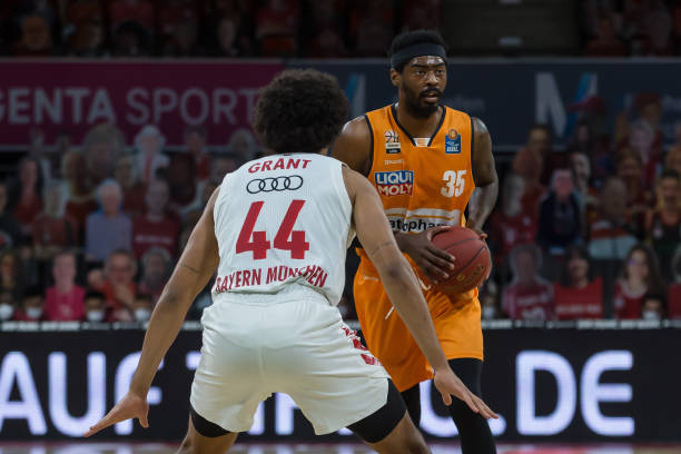 仍然对比赛 仍然对比赛