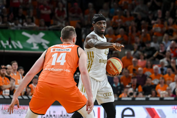 服务于其他 服务于其他