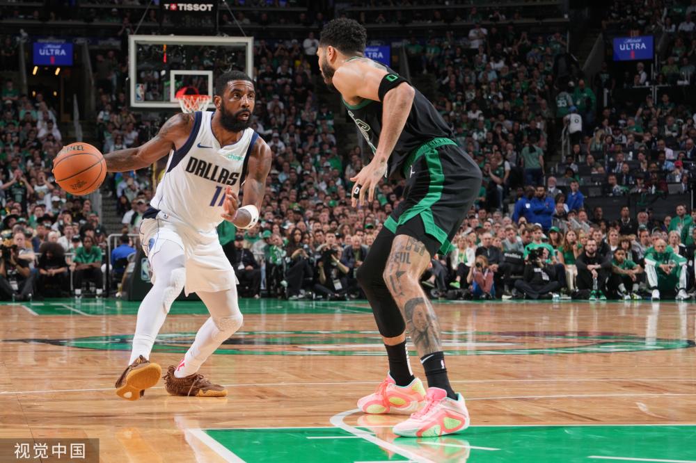 邮报：埃迪-豪坚持立场，将伊萨克排除在球队训练及活动之外