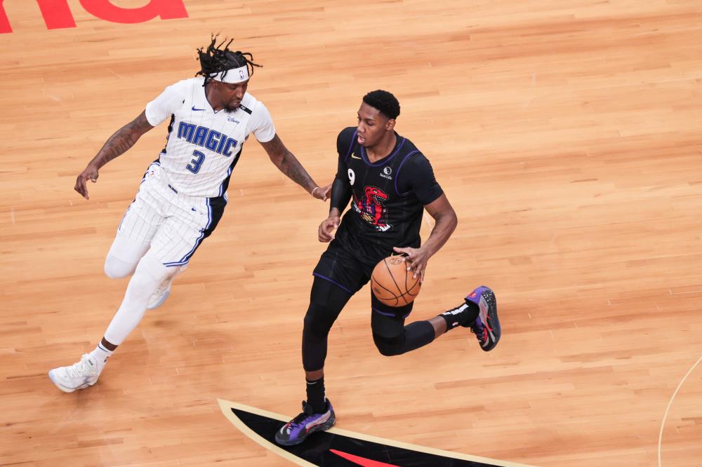 英格兰队官方：补招米兰中场奇克和勒沃库森中卫宽萨参加世预赛