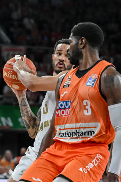 变化较大 变化较大