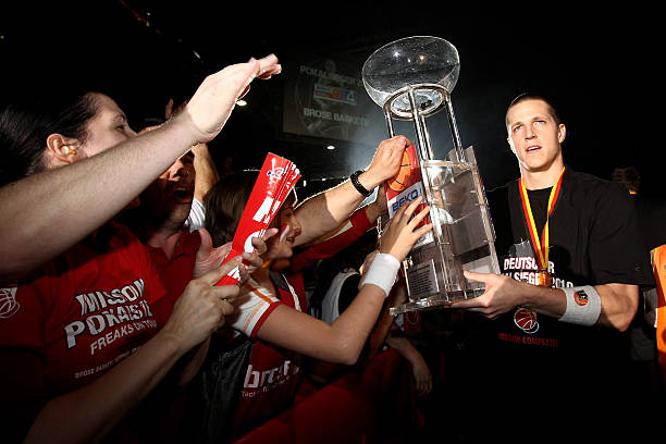 也为自己的 也为自己的