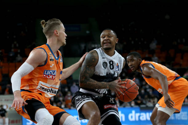 交媒体制造 交媒体制造